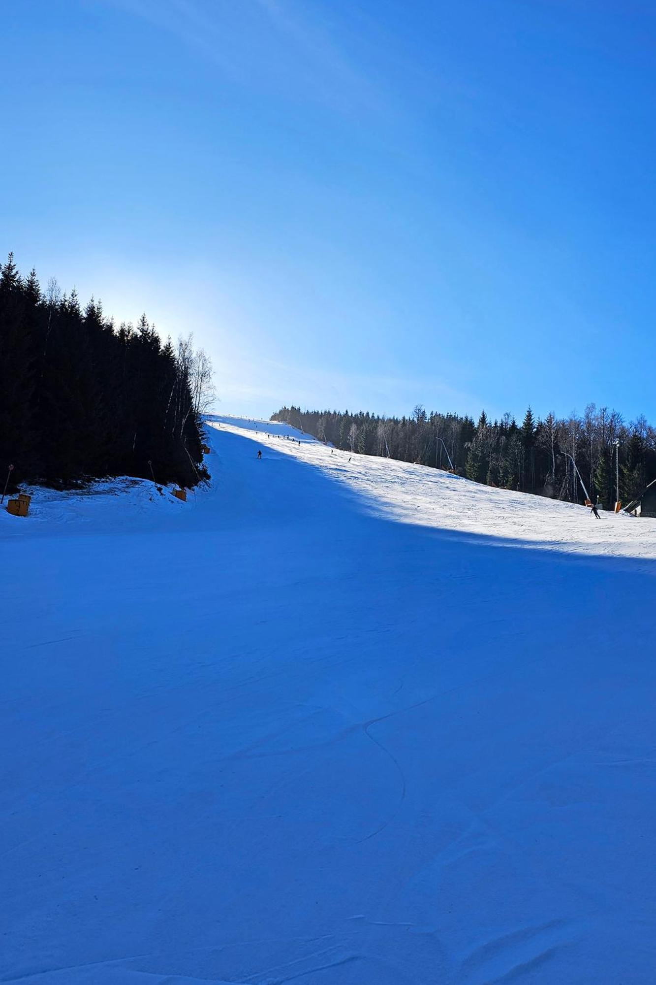 Enjoy Harrachov - Atraktivní slunné studio Čertovka v centru Harrachova s herní konzolí, Netflix, jedinečným výhledem na Čertovu horu a areál skokanských můstků se sjezdovkou Exterior foto
